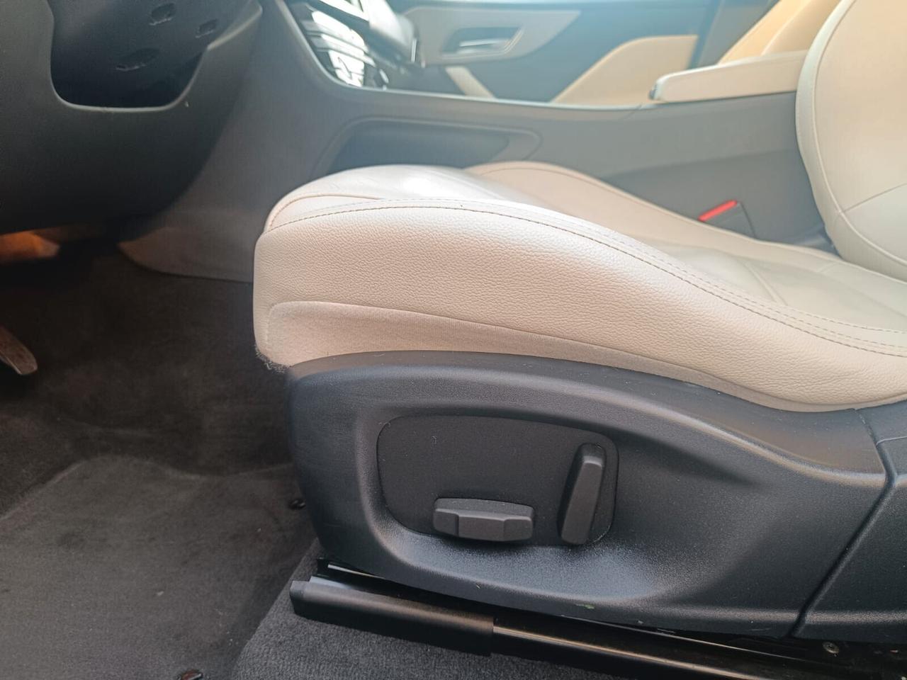 Jaguar F-Pace 2.0 D 180 CV AWD Prestige MOTORE NUOVO KM. 0