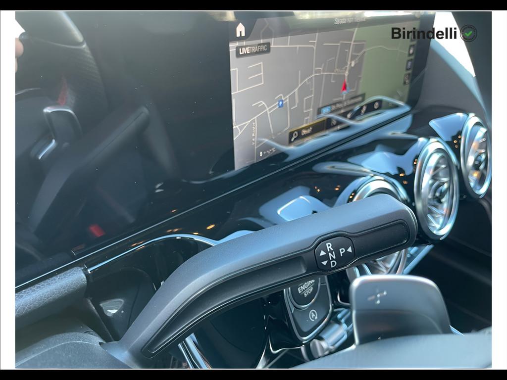 Mercedes-Benz GLA (H247) - GLA 200 d Automatic Premium