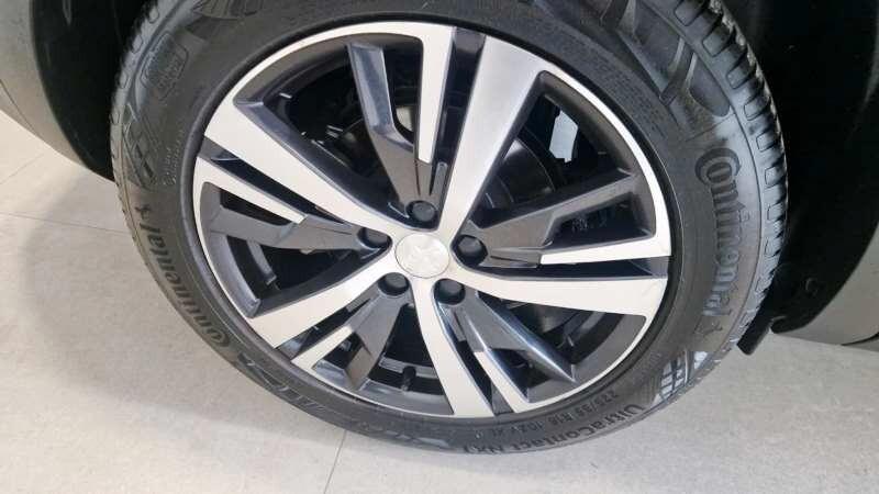 Peugeot 3008 BlueHDi 130 CV S&S EAT8 Allure