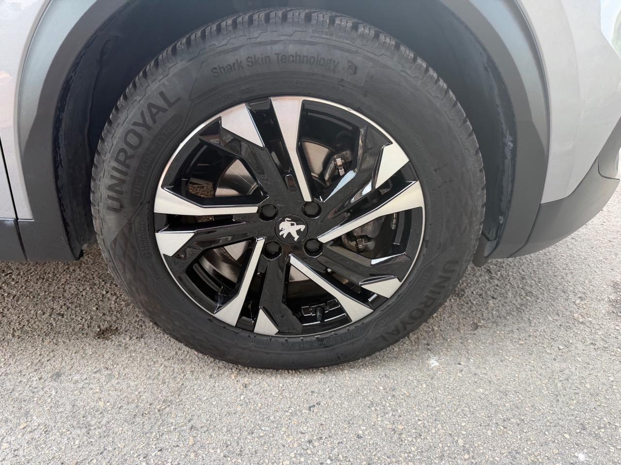 Peugeot 2008 BlueHDi 130 S&S EAT8 Allure Pack