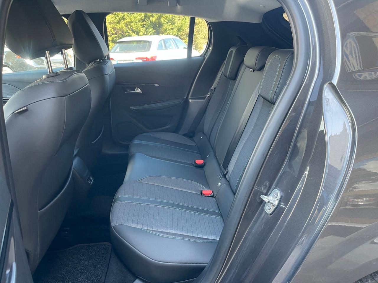 Peugeot 208 BlueHDi 100 Stop&Start 5 porte Allure NEO PATENTATI