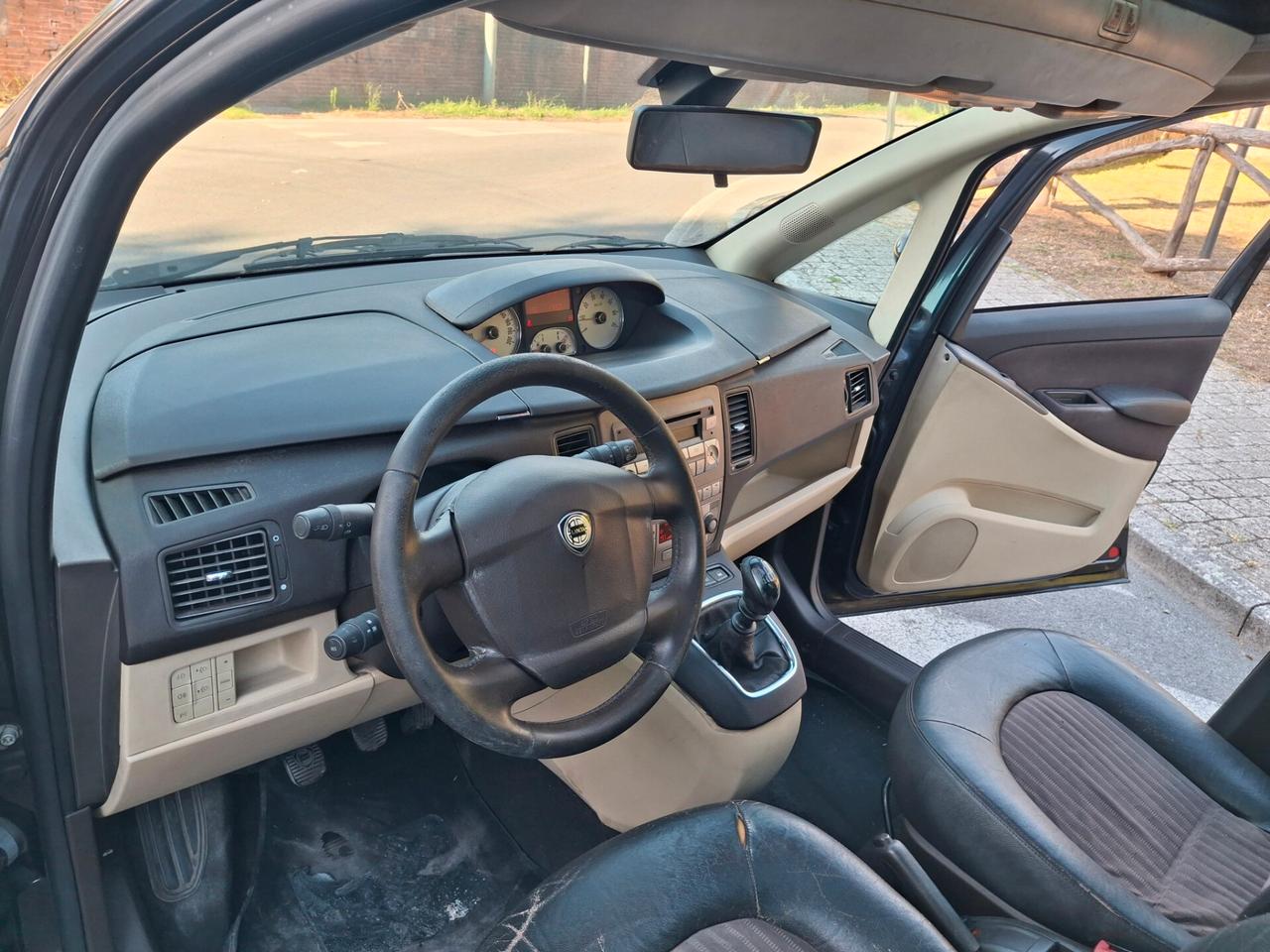 Lancia MUSA 1.4 16V Oro 100
