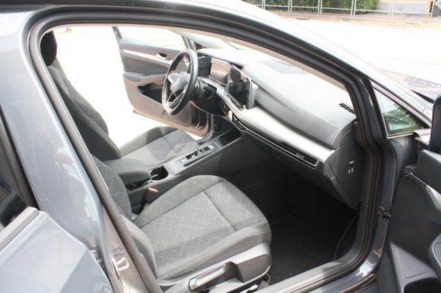 VOLKSWAGEN Golf 1.0 eTSI EVO DSG Life