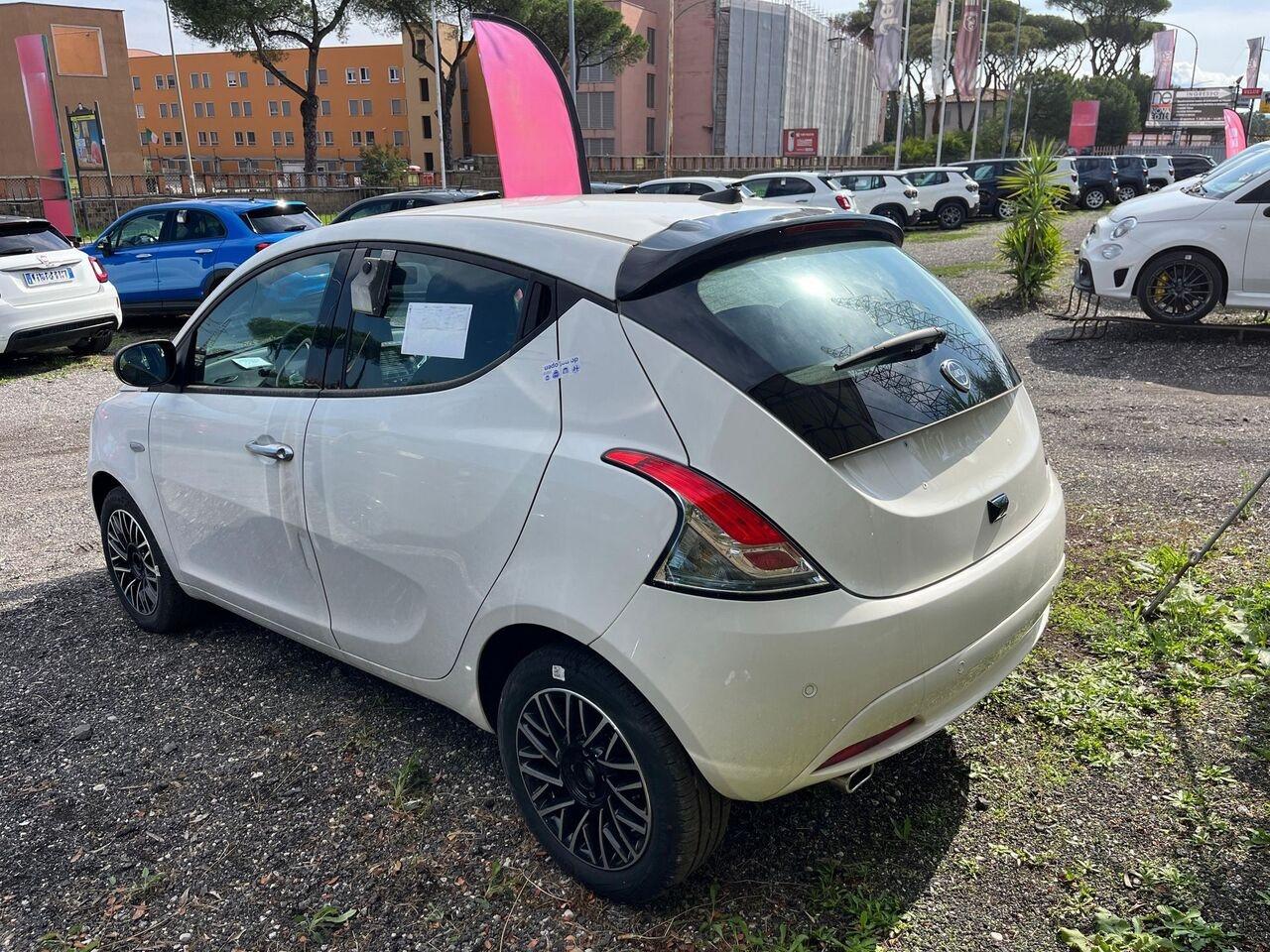 LANCIA Ypsilon III 2021 - Ypsilon 1.0 firefly hybrid Platino s&s 70cv