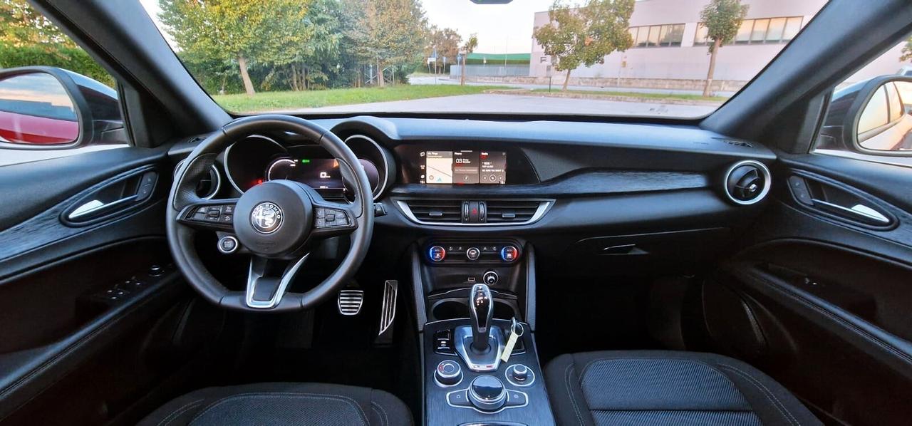 Alfa Romeo Stelvio 2.2 Turbodiesel 160 CV AT8 RWD Super