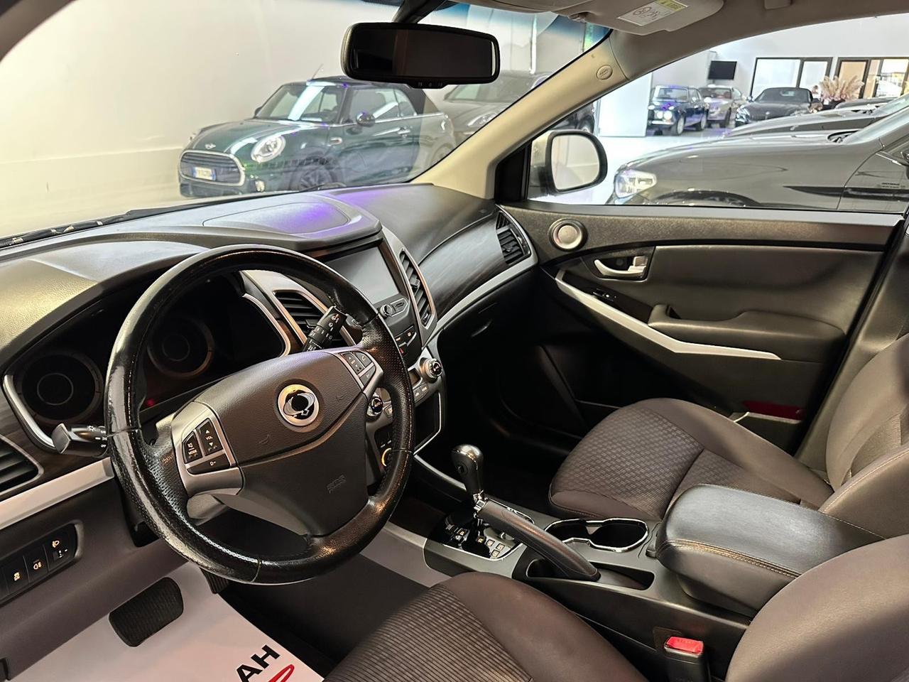 Ssangyong Korando 2.2 Diesel 2WD MT Plus