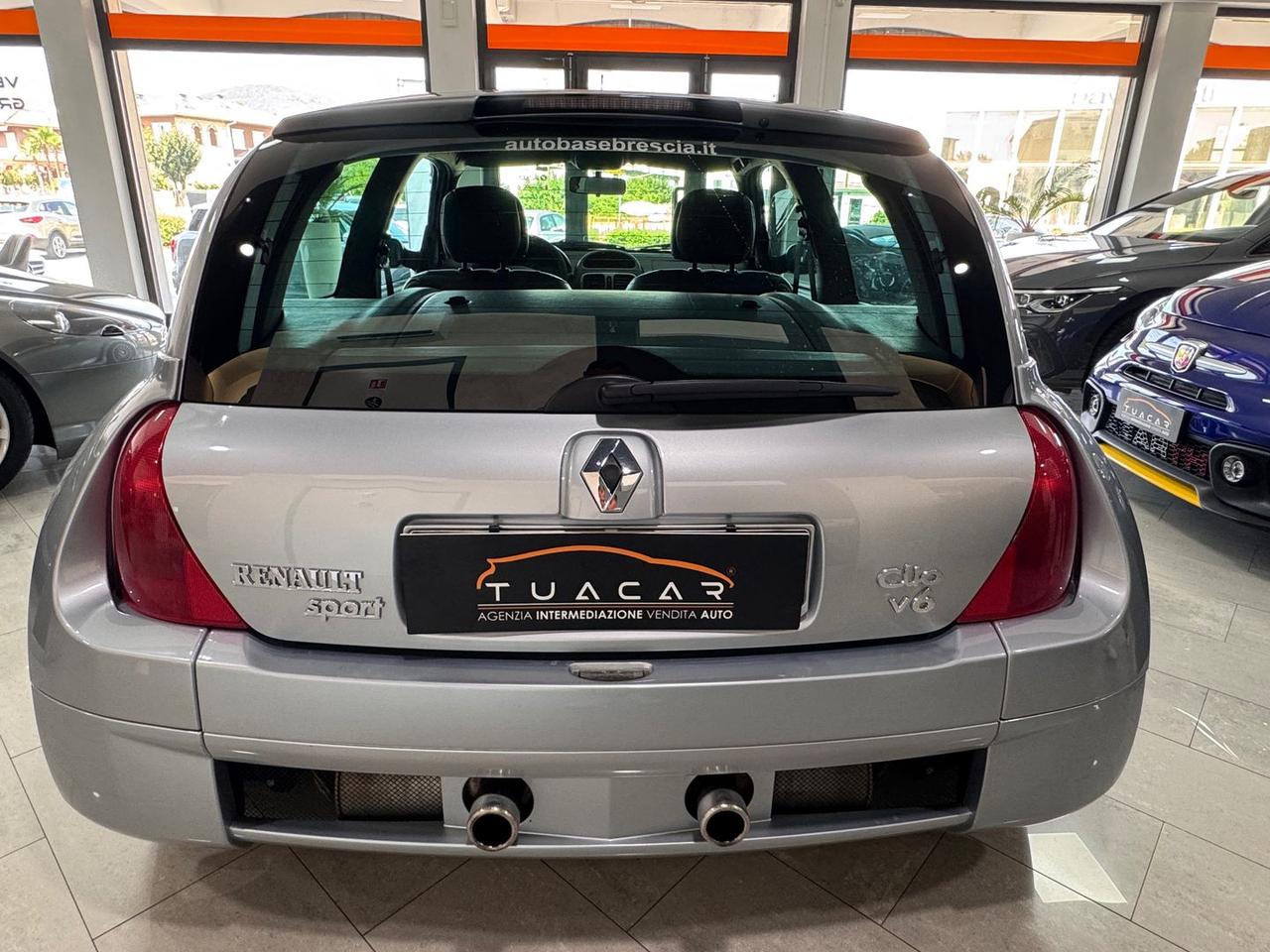 Renault Clio 3.0 V6 24V #6567