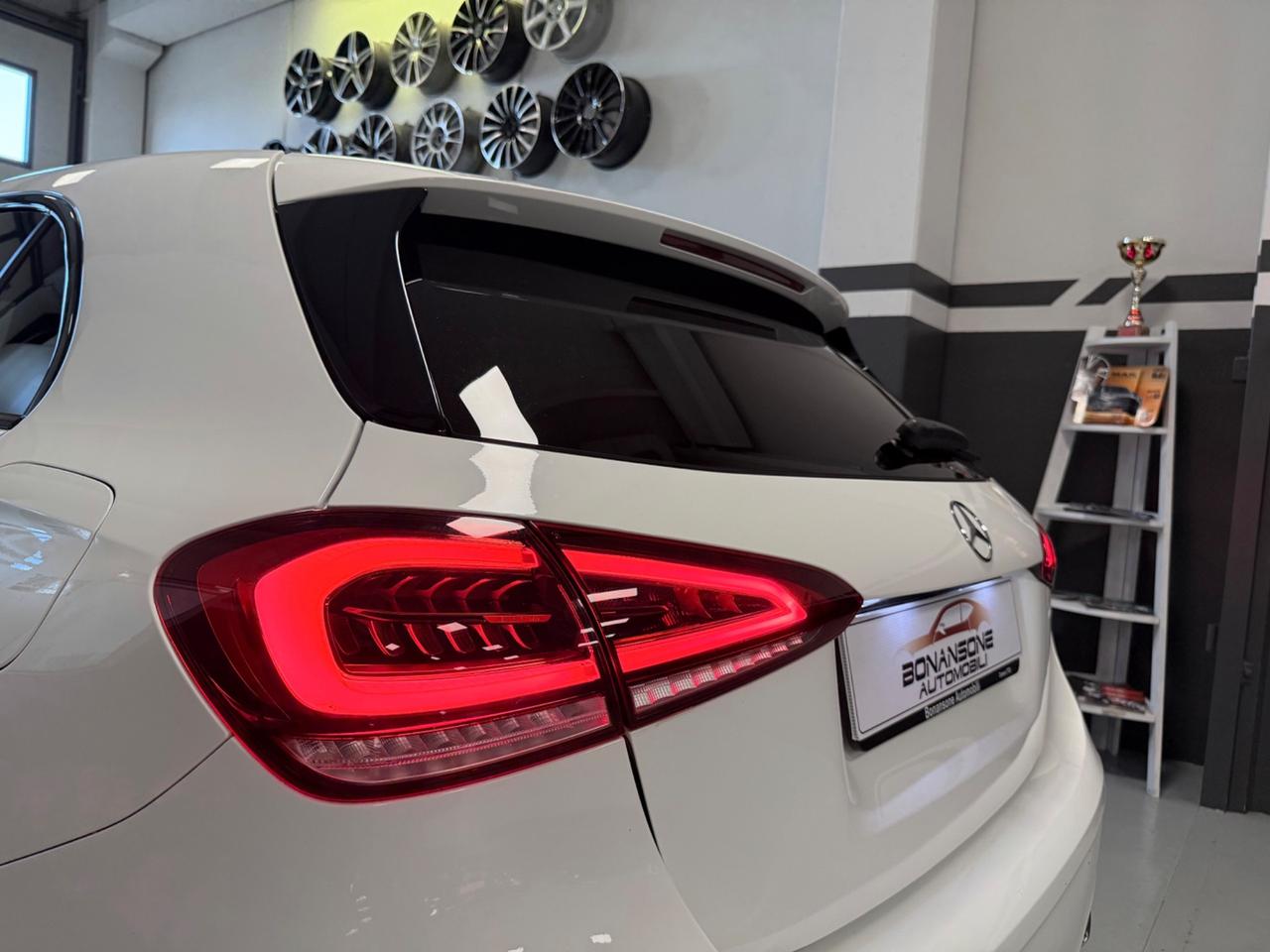 Mercedes-benz A 180 Premium Amg Night Edition