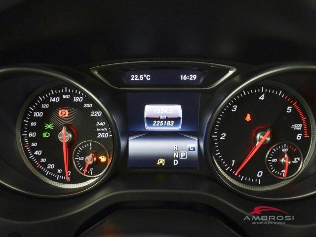 MERCEDES-BENZ GLA 200 CDI 200 d Automatic Night Edition