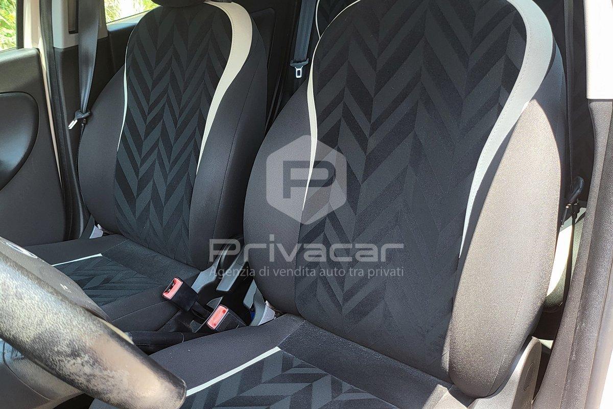 LANCIA Ypsilon 1.2 69 CV 5 porte Silver