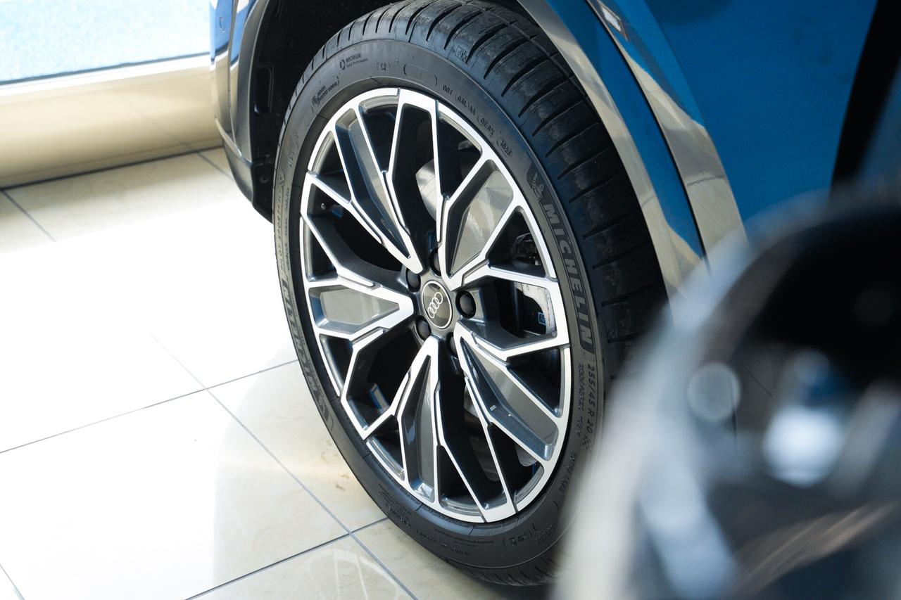 Audi Q5 SPB TDI 150 kW mHEV+ S tronic quattro line edition