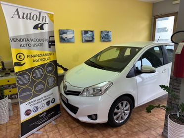 Toyota Yaris 1.3benz. lounge