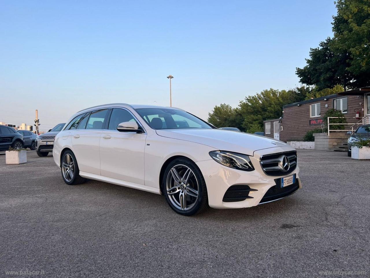 MERCEDES-BENZ E 220 d S.W. Auto Premium