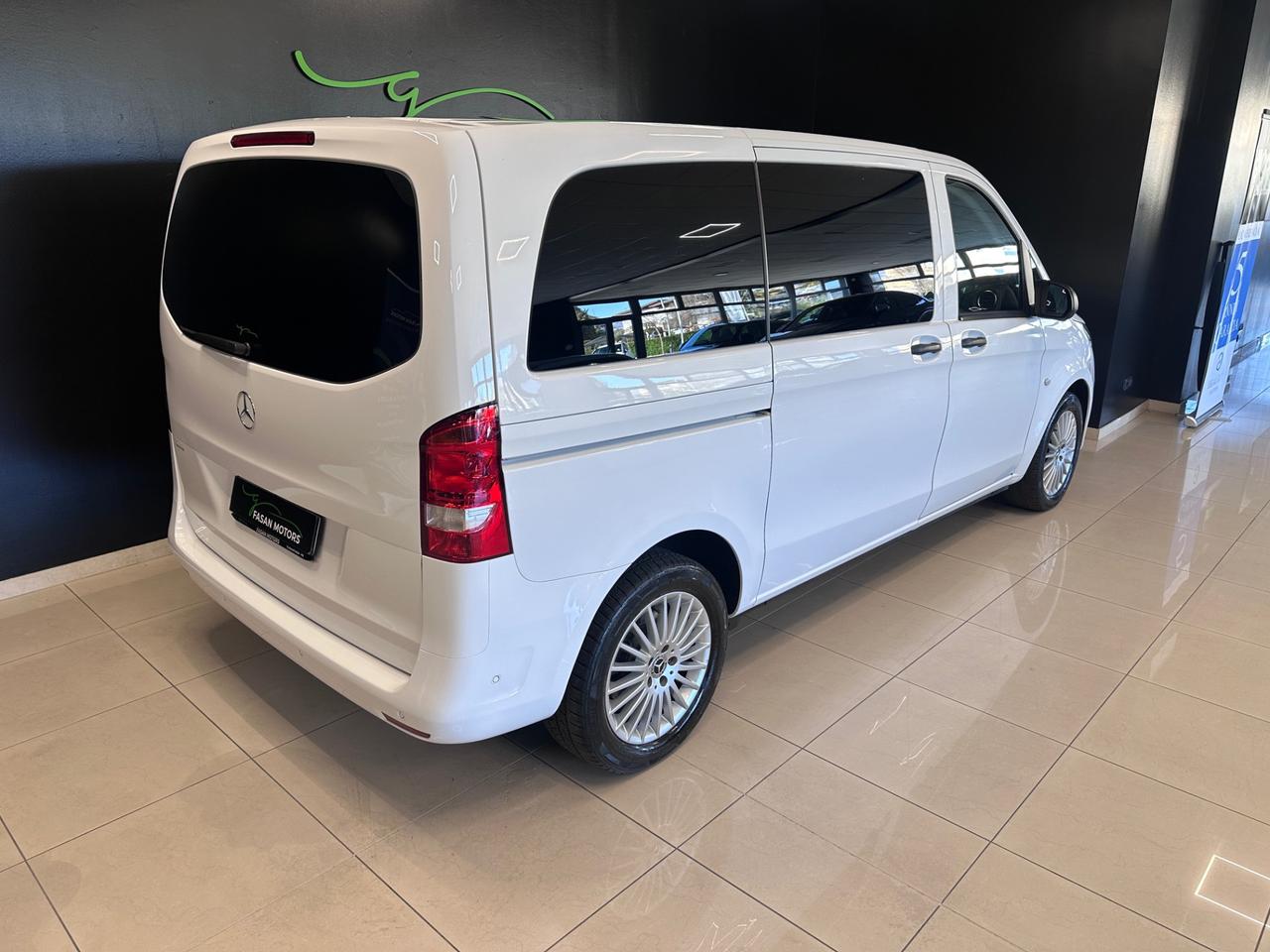 MERCEDES Vito 116 cdi compact tourer select auto my19