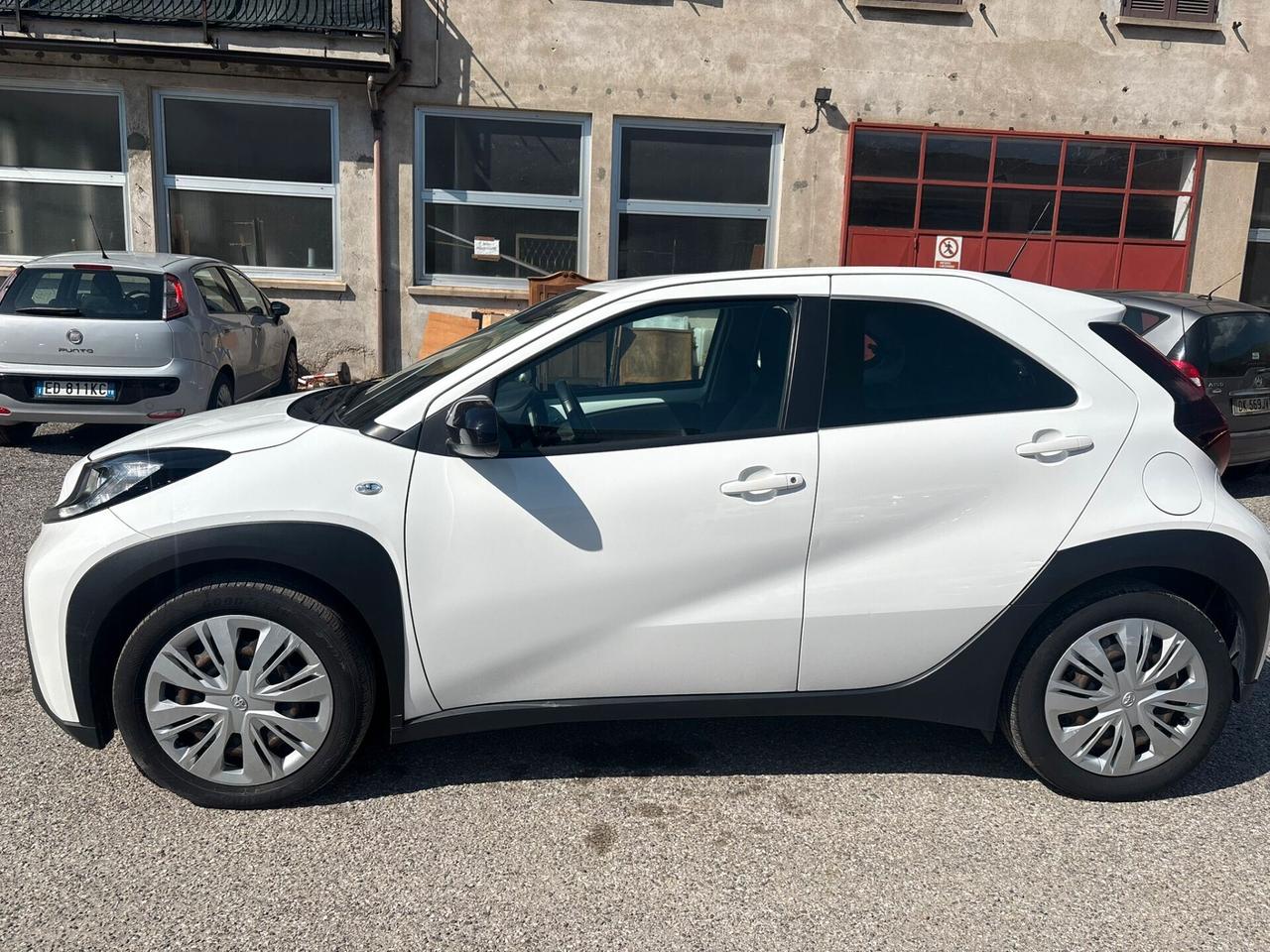 Toyota Aygo X 2022 Active S-CVT – Compatta, Stilosa e Super Accessoriata!