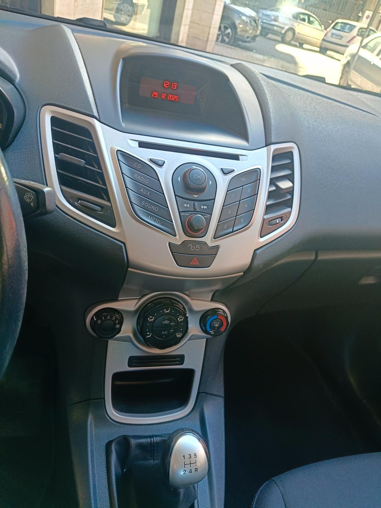 FORD FIESTA 1.4 TDCI 70 CV-NEOPATENTATI-Euro5490