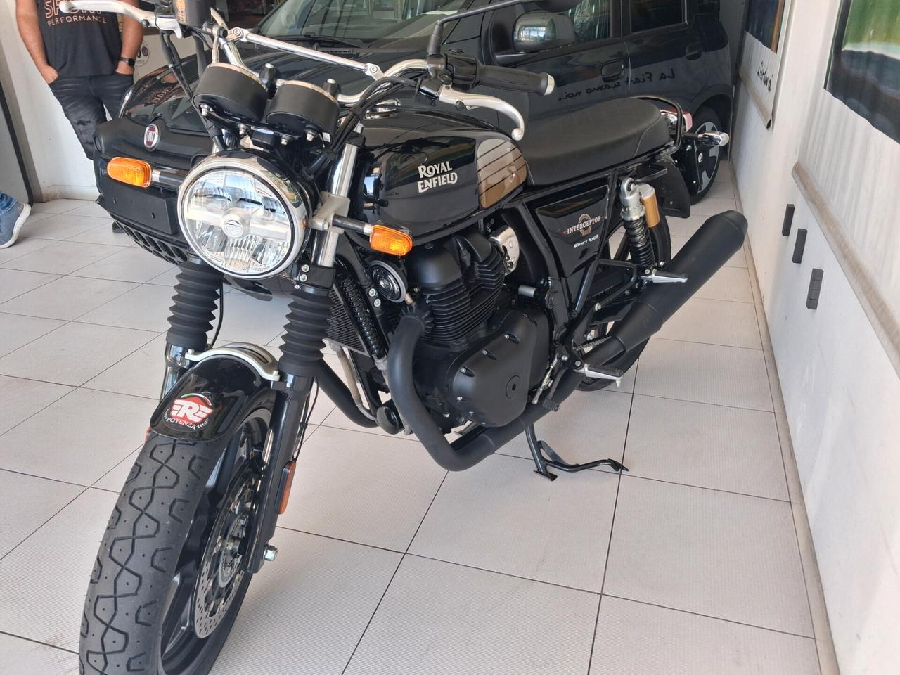 Royal Enfield Altro