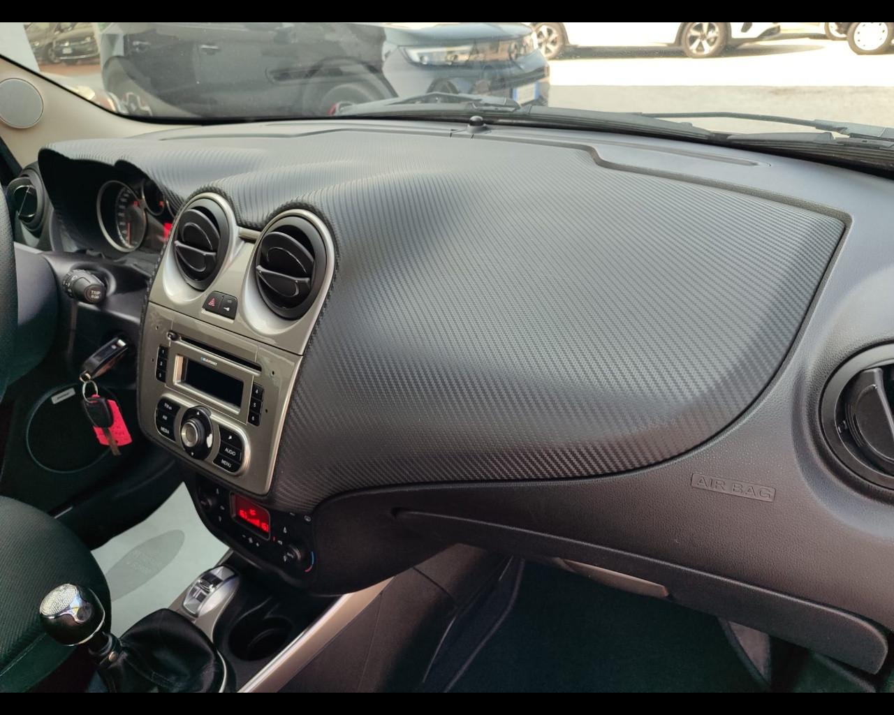 ALFA ROMEO MiTo - MiTo 1.6 JTDm 16V Distinctive