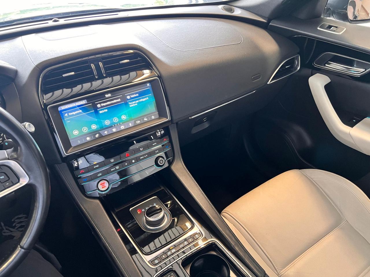 Jaguar F-Pace 2.0 D 180 CV AWD aut. Portfolio