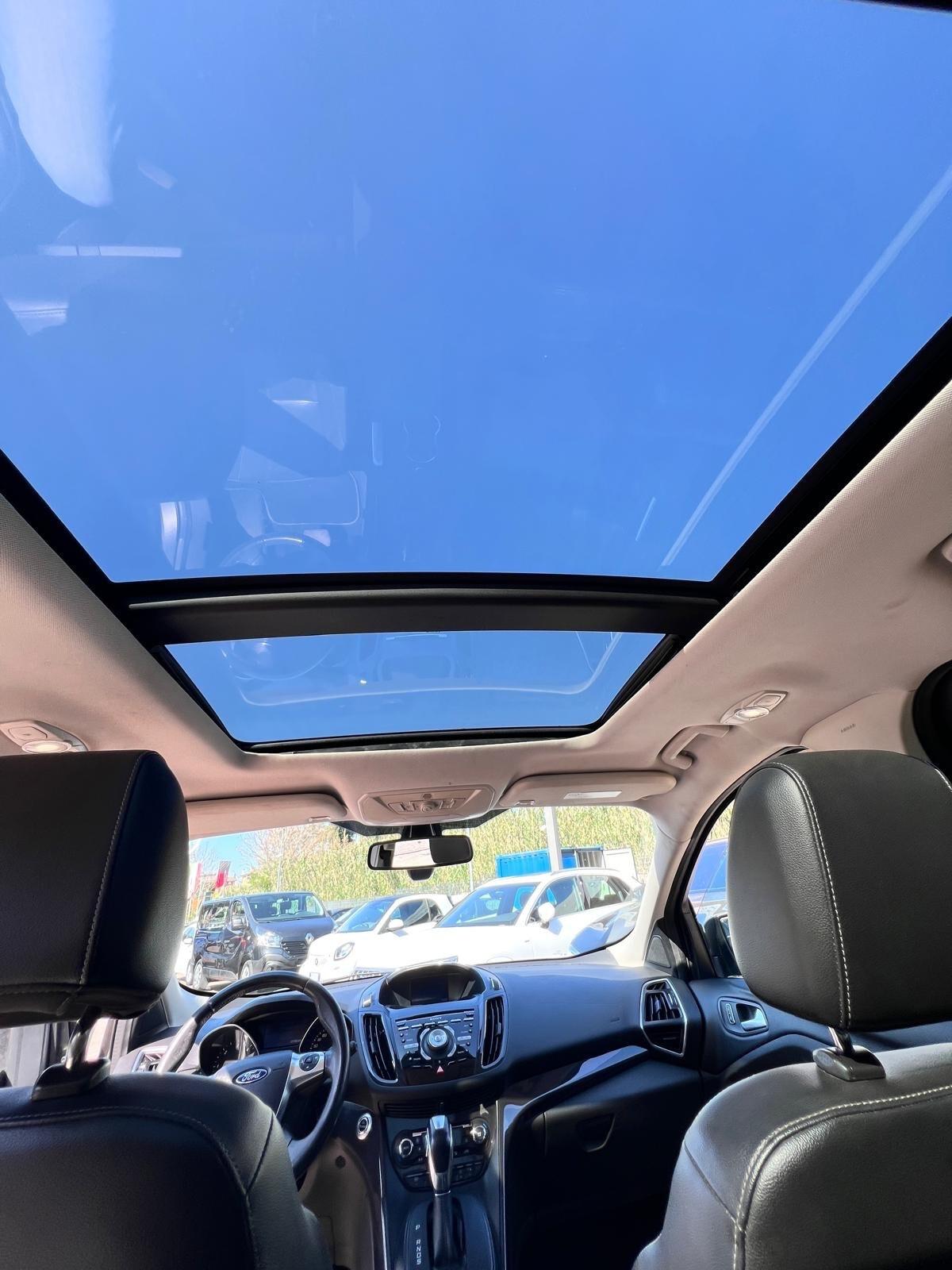 Ford Kuga 2.0 TDCI 140 CV 2WD Titanium