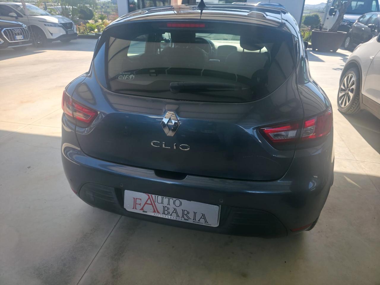 Renault Clio dCi 8V 75 CV 5 porte Moschino Life