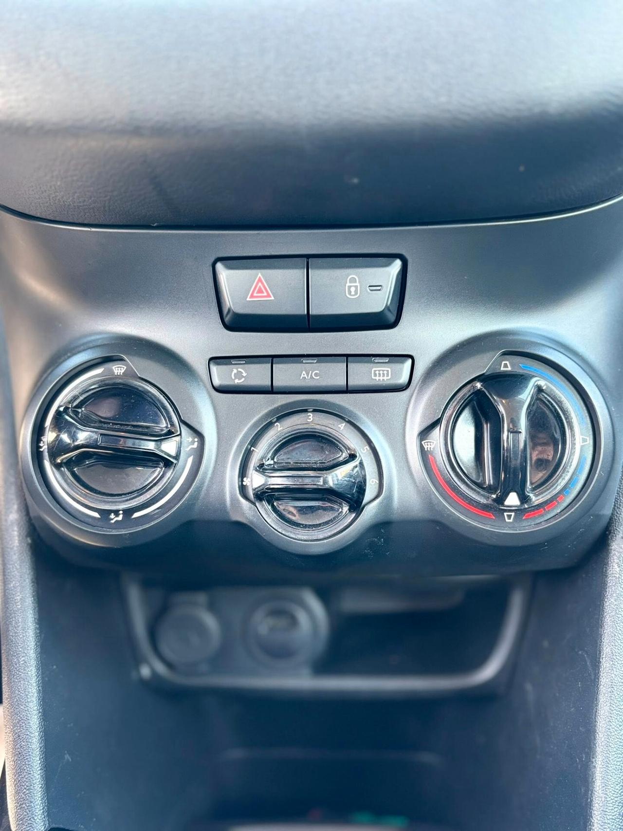 Peugeot 2008 BlueHDi 100 S&S Allure