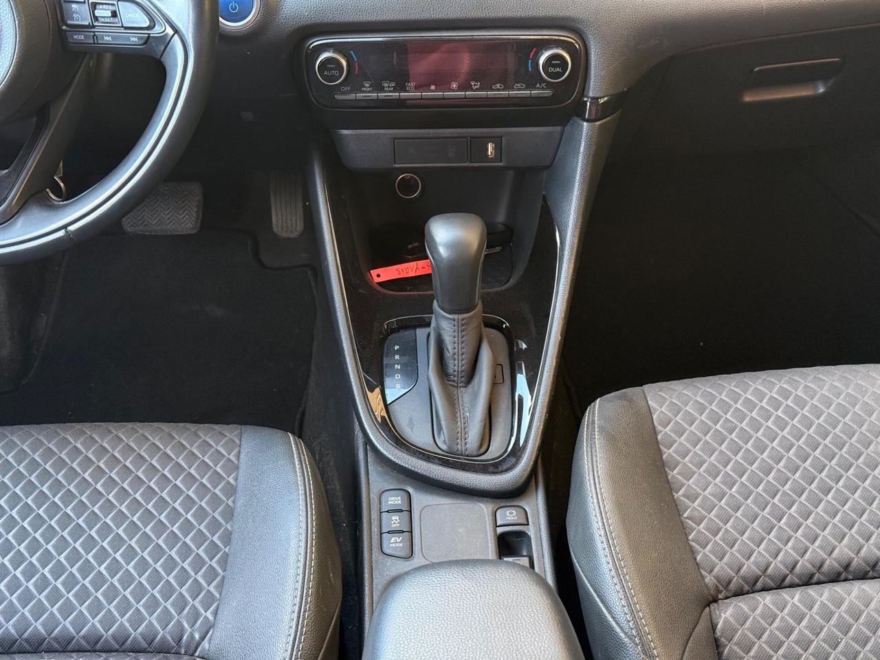 Toyota Yaris 1.5 Hybrid 5 porte Style