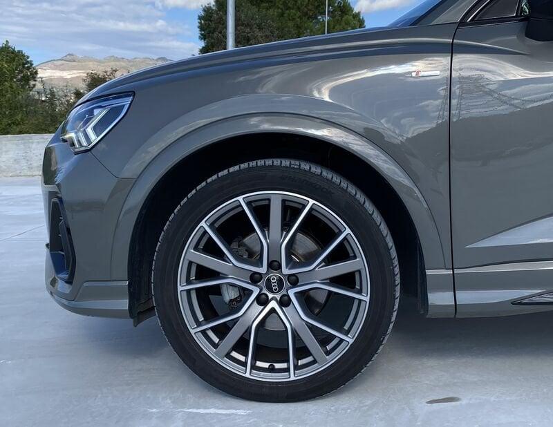 Audi Q3 SPB S Line interno ed esterno 2.0 TDI 150CV S-Tronic 35