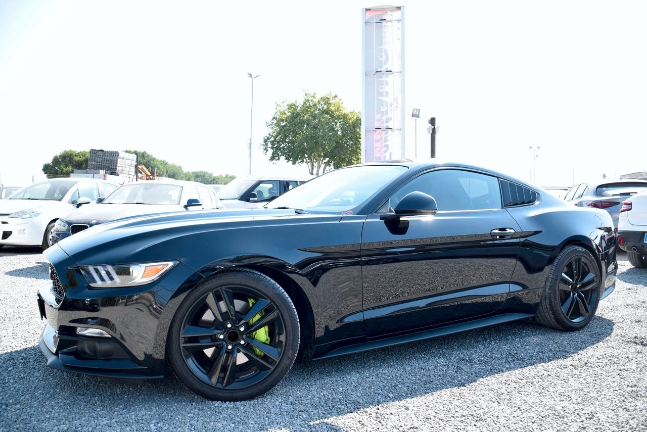 Ford Mustang Fastback - IVA DETR. 2.3 6M 314CV SHAKER FULL