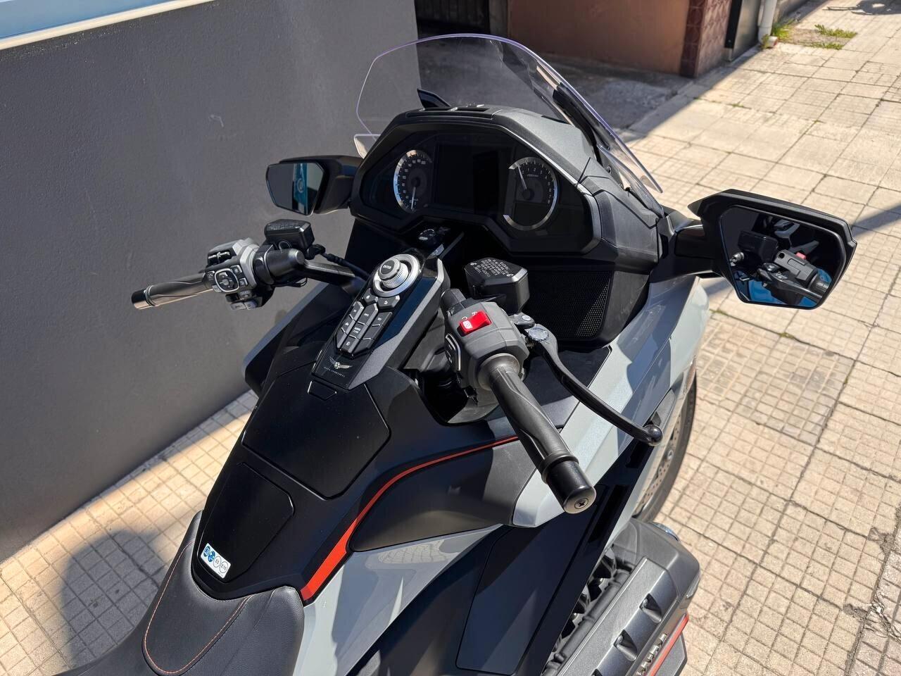 Honda GL 1800 Gold Wing DA 235 € AL MESE