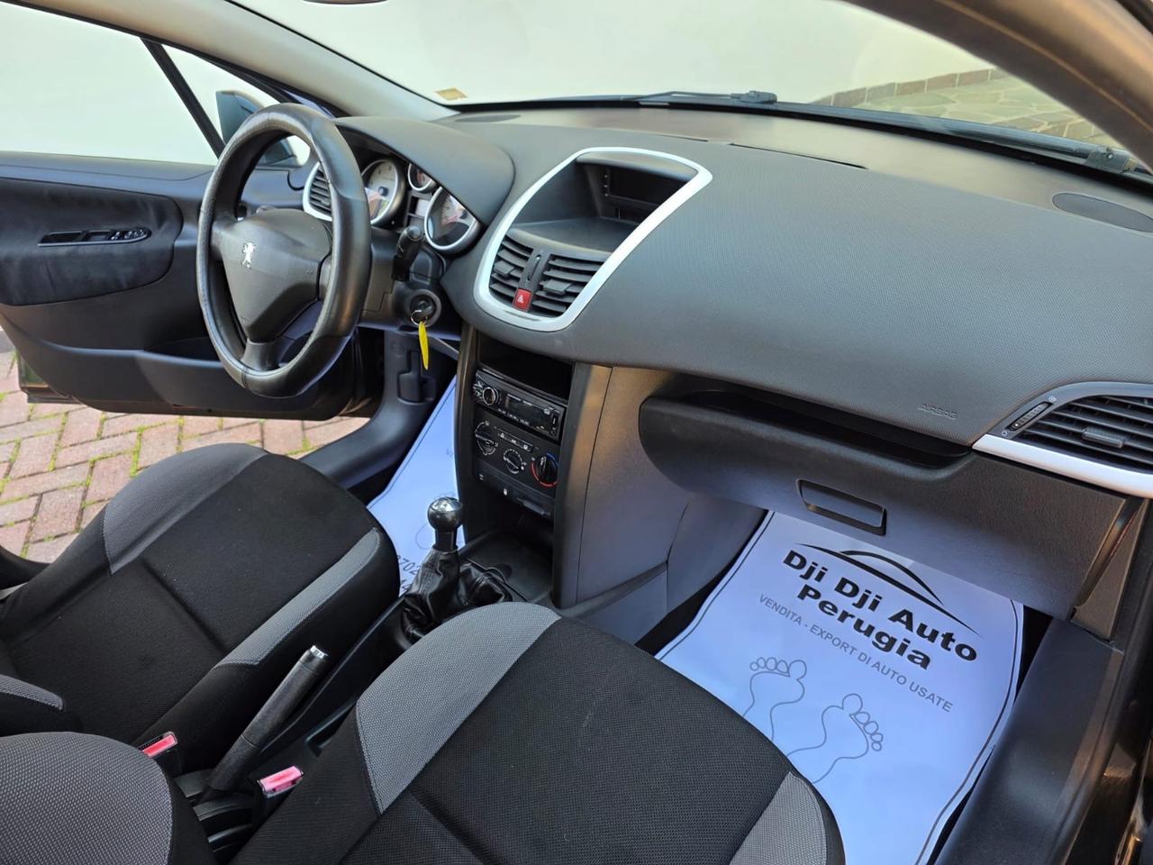 Peugeot 207 1.4 HDi 70CV 5p. X Line