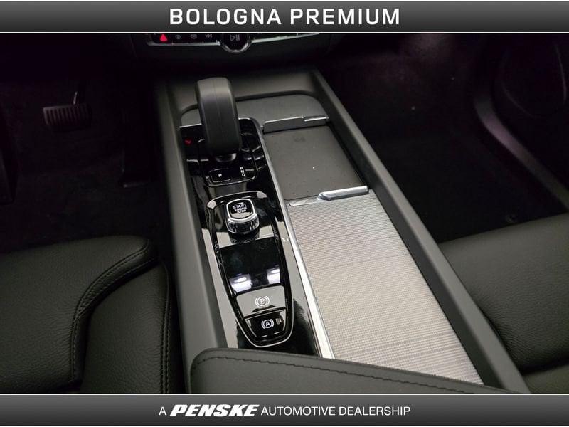 Volvo XC60 T6 Plug-in hybrid AWD automatico Plus Bright