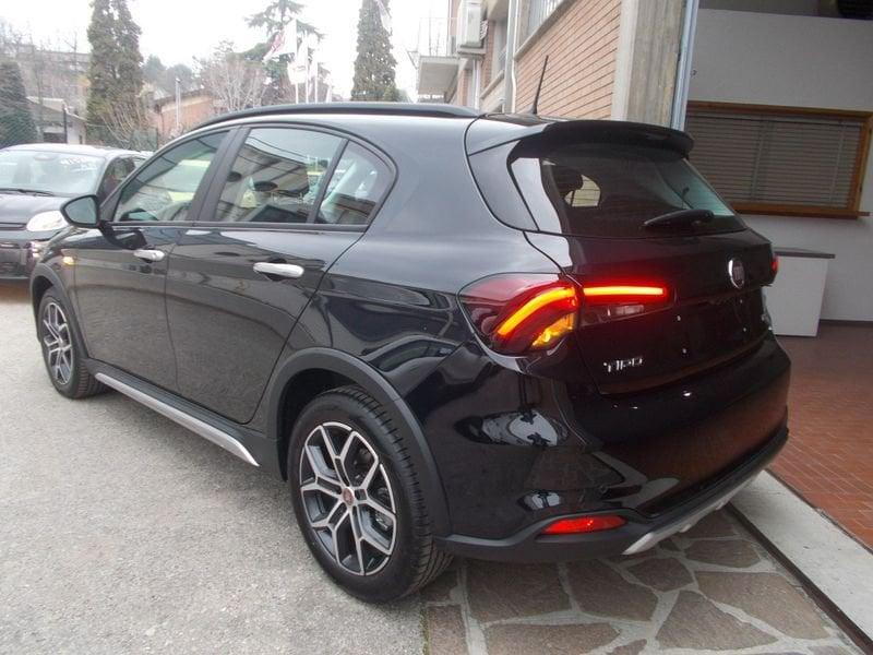 FIAT Tipo Cross 1.5 T4 130cv Hybrid DCT Cross 338.7575187 MASSARI MARCO KM. ZERO