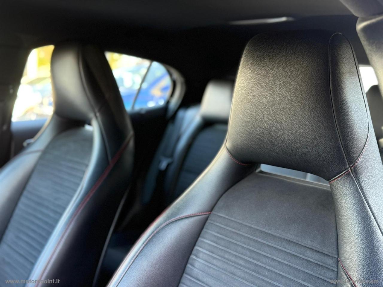 MERCEDES-BENZ GLA 200 CDI Automatic Premium