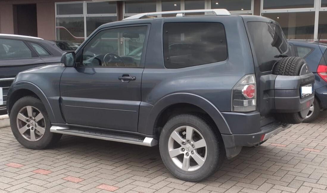 Mitsubishi Pajero 3.2 DI-D 16V 3p. Intense - 2007