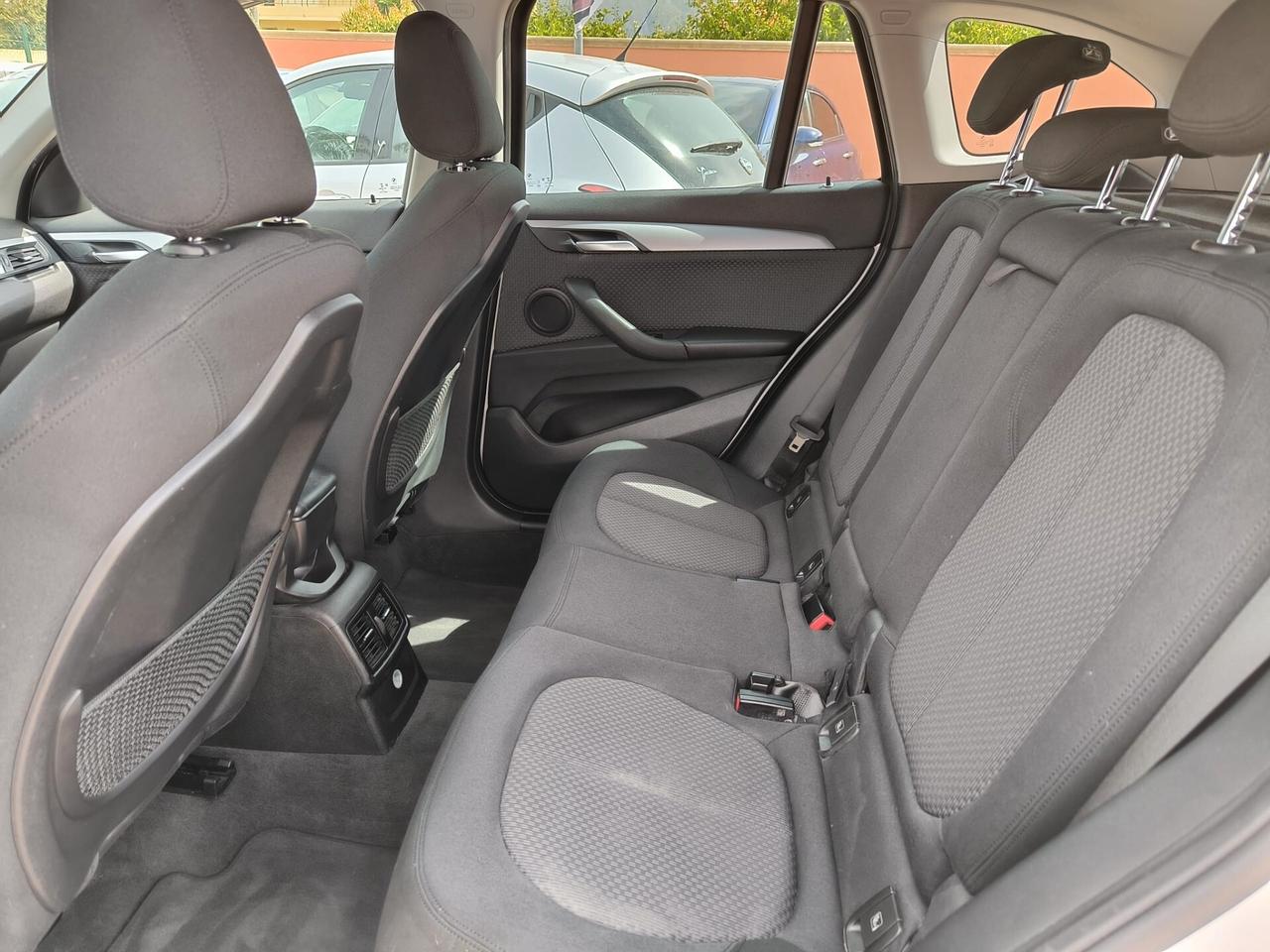 Bmw X1 sDrive18d Business