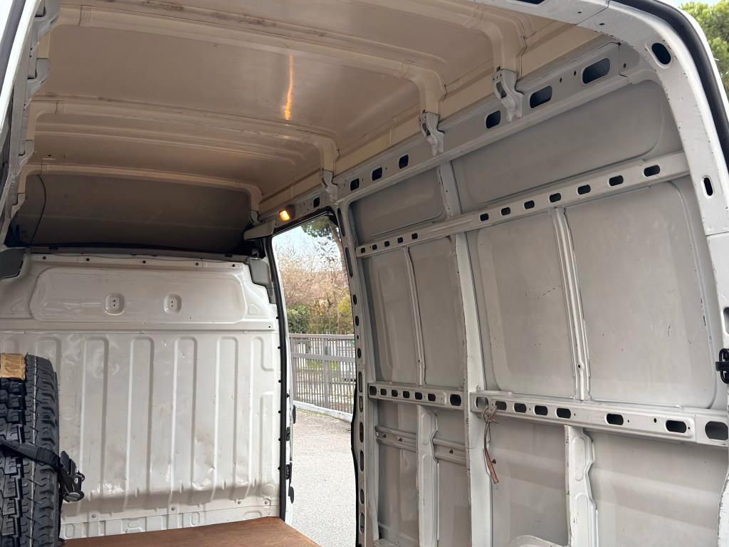 RENAULT Master master T35 2.5 dci 100cv p.l. t.rialzato