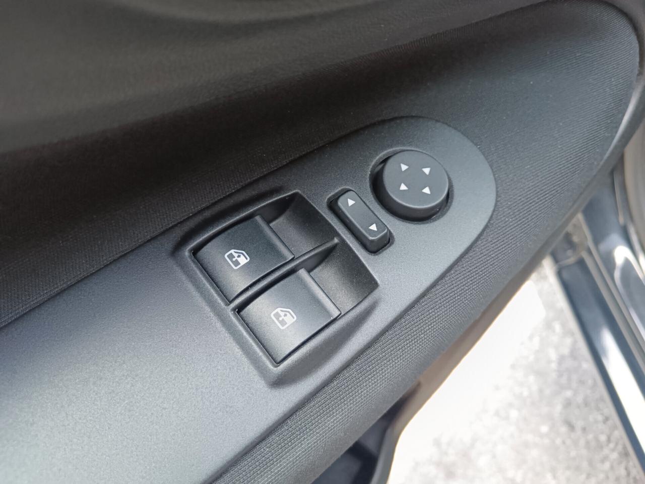Fiat Punto 1.3 MJT 95CV 5P LOUNGE NAVI
