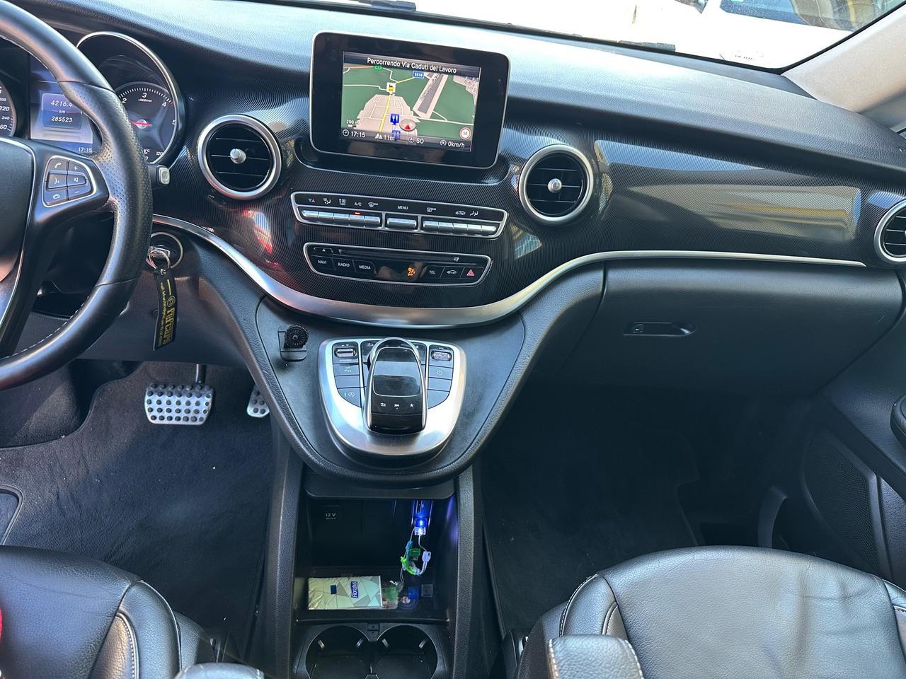Mercedes-benz V 220 d Premium Extralong