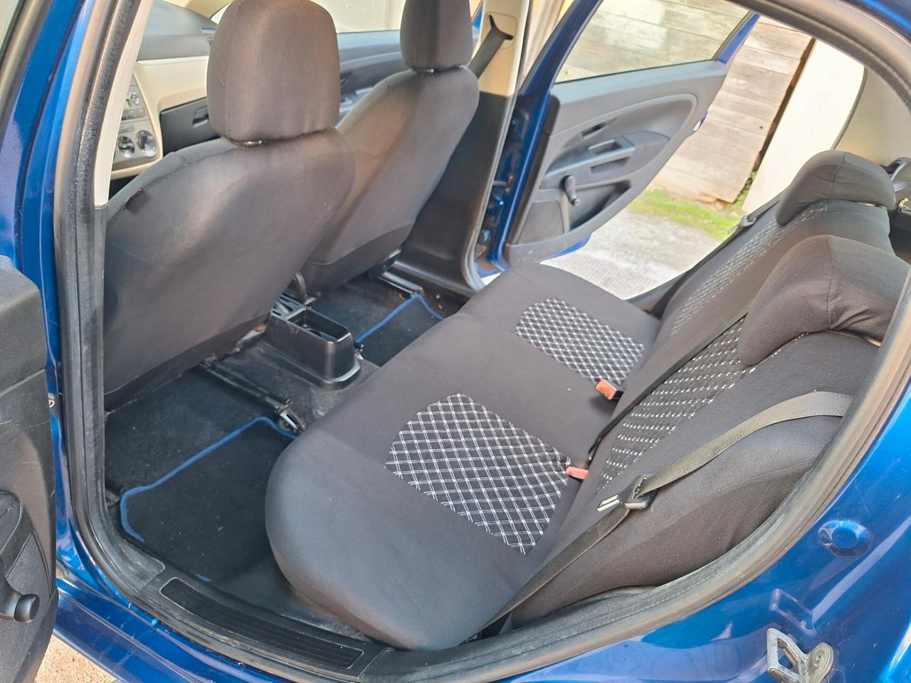 Fiat Grande Punto 1.3 MJT 90 CV 5 porte Emotion 6MARCE NEOPATENTATI UNICOPROPIETARIO