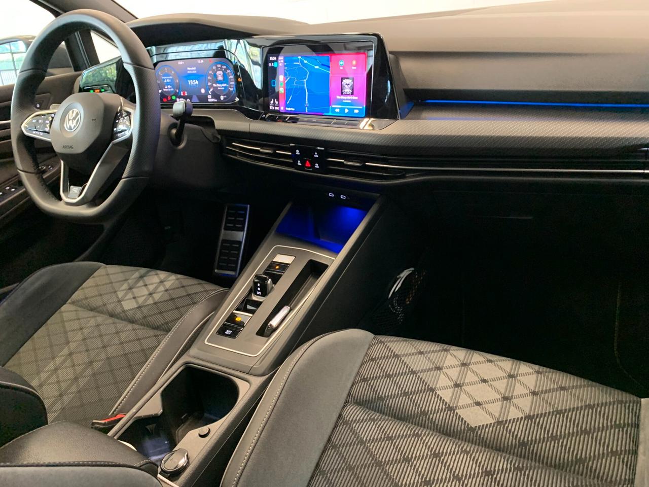 Volkswagen Golf 2.0 TDI 150 CV DSG SCR R-Line