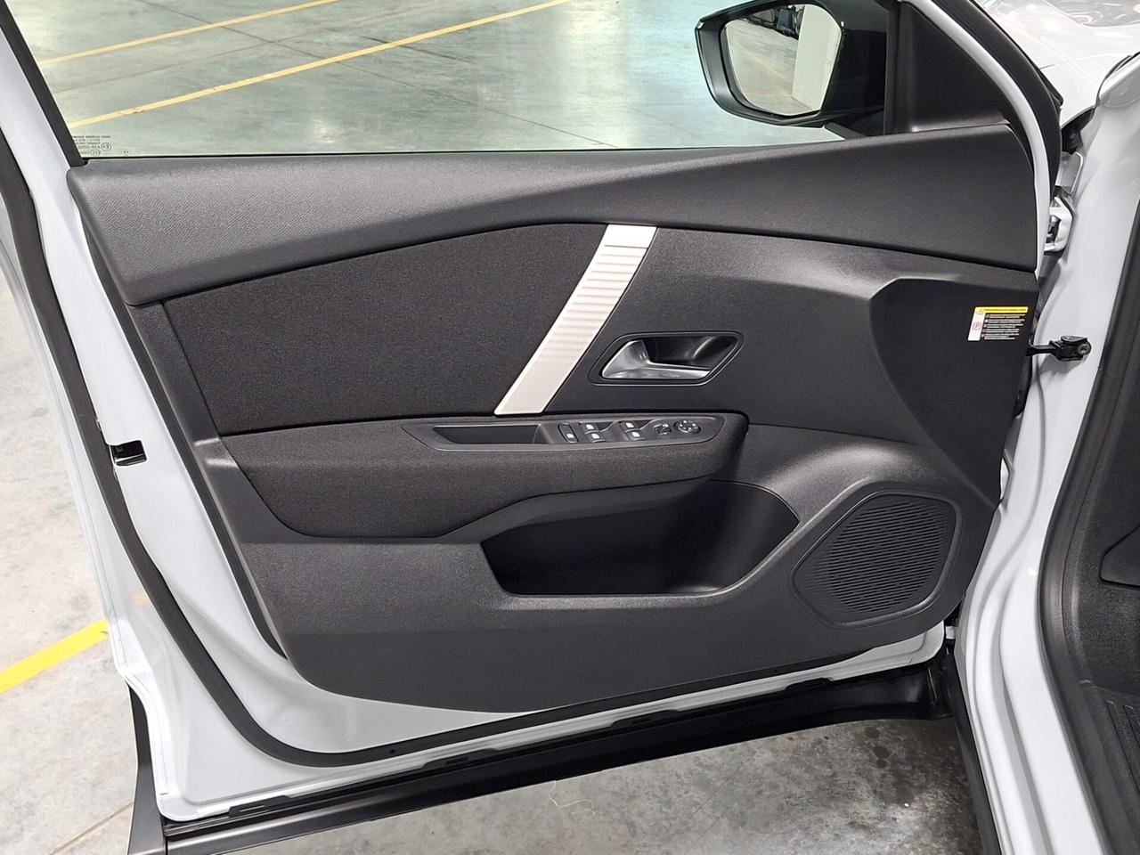 Citroen C4 1.2 PureTech 130CV Plus EAT8 Km. 0 MY'25