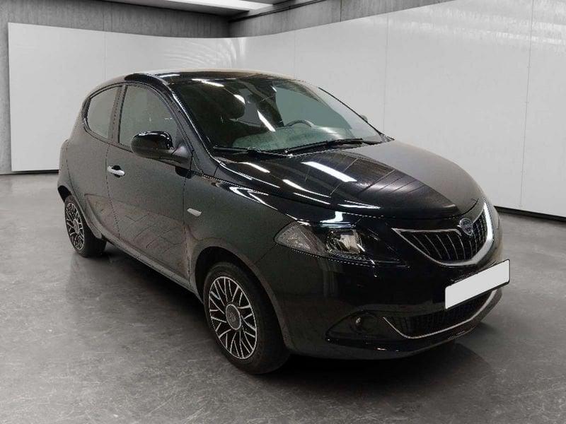 Lancia Ypsilon 1.0 firefly hybrid Platino s&s 70cv