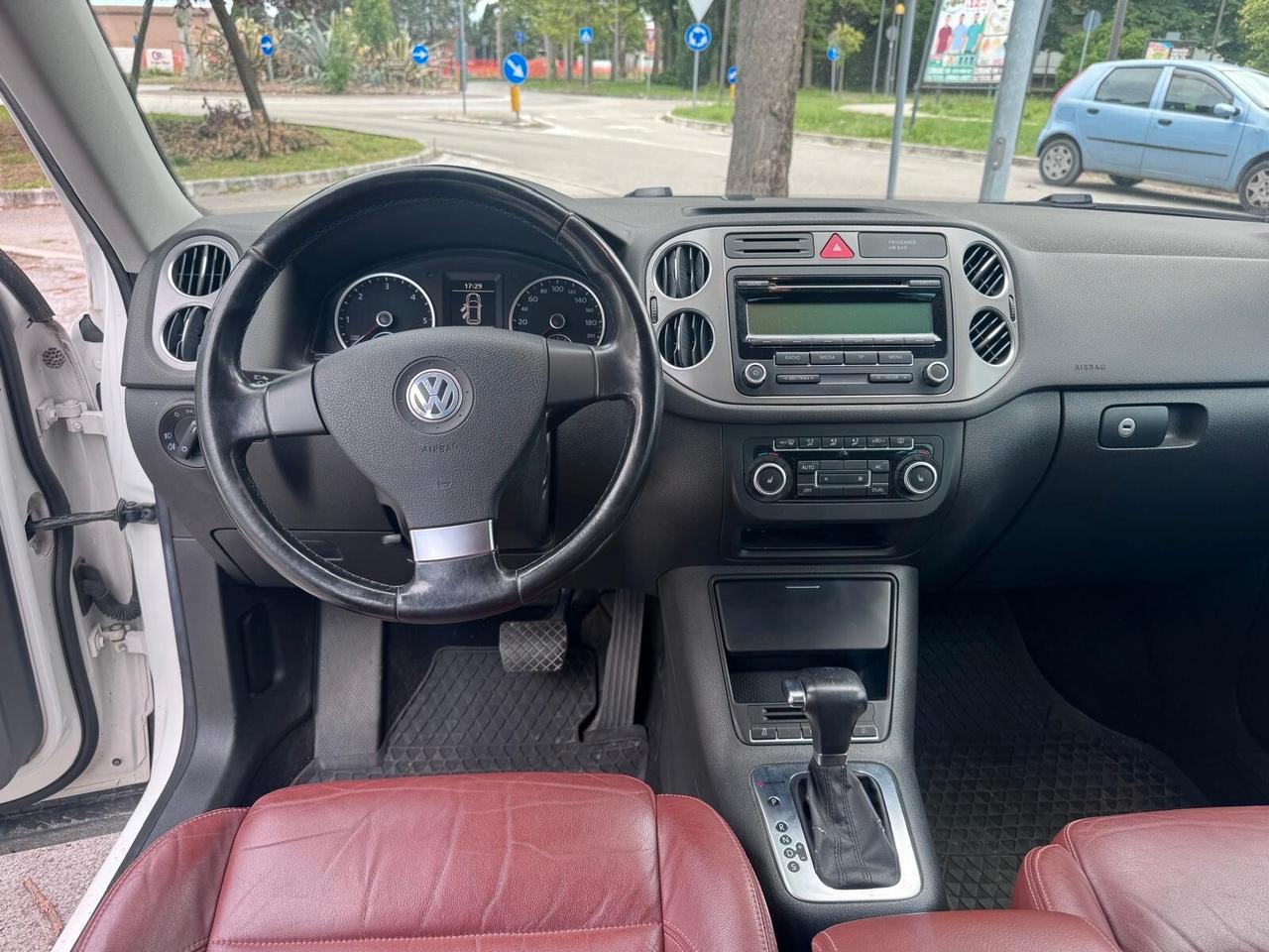 Volkswagen Tiguan 2.0 TDI DPF 4MOTION Sport & Style