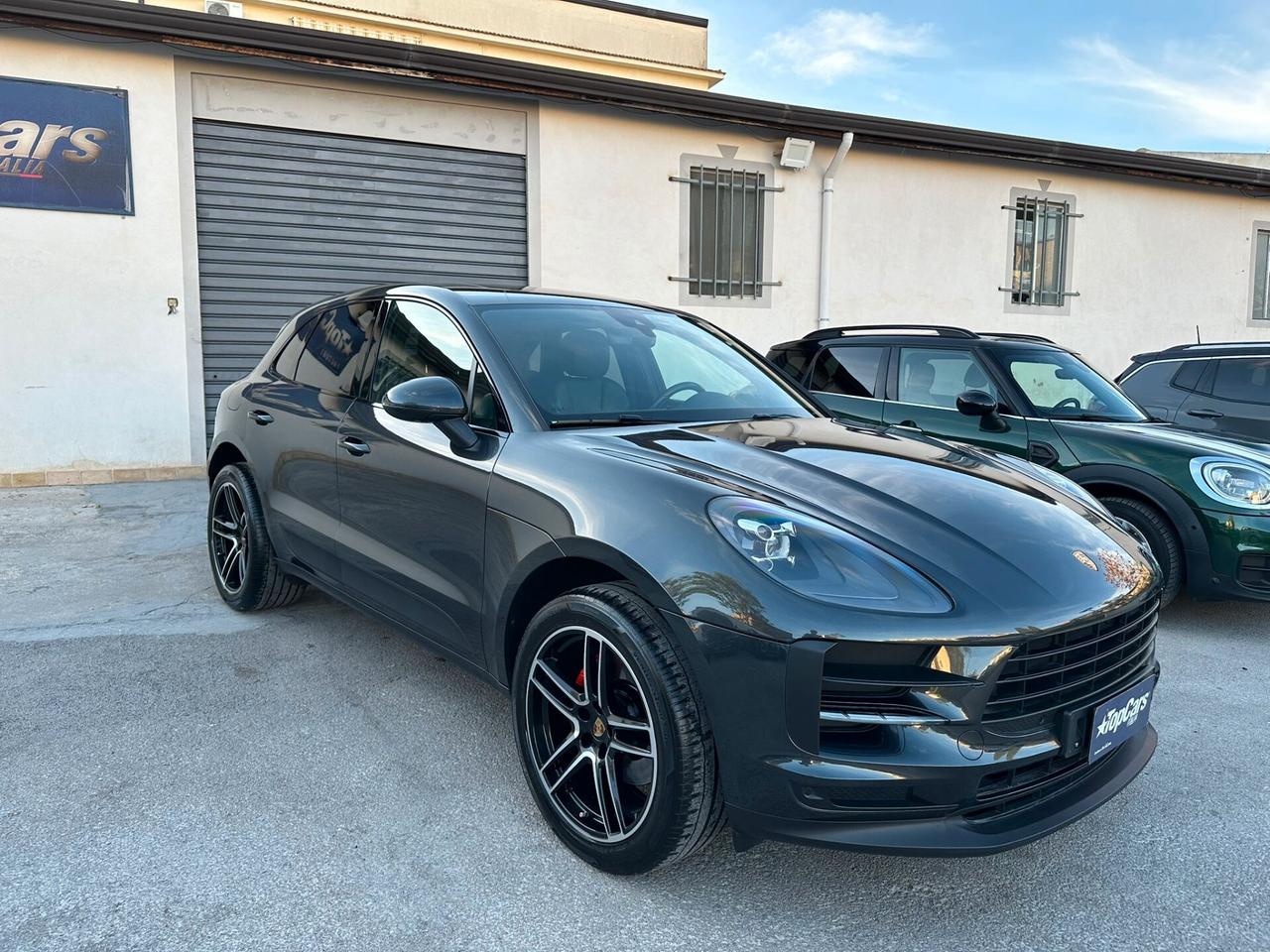Porsche Macan 2.0 benzina 245 cv - 2021
