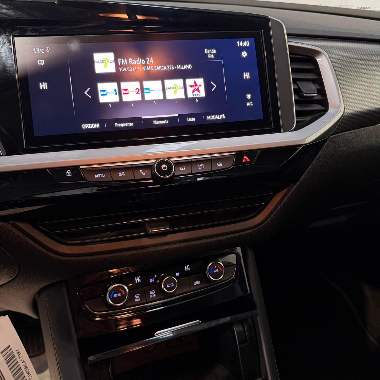 Opel Grandland 1.5 diesel aut. Business Elegance NEOPATENTATI IVA ESPOSTA