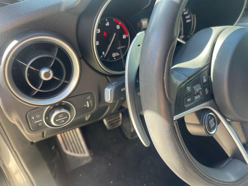 Alfa Romeo Stelvio 2.2 t Executive Q4 190cv auto my19
