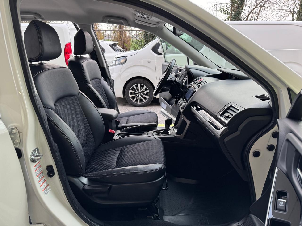 Subaru Forester 2.0d Sport Style Auto AWD GARANZIA