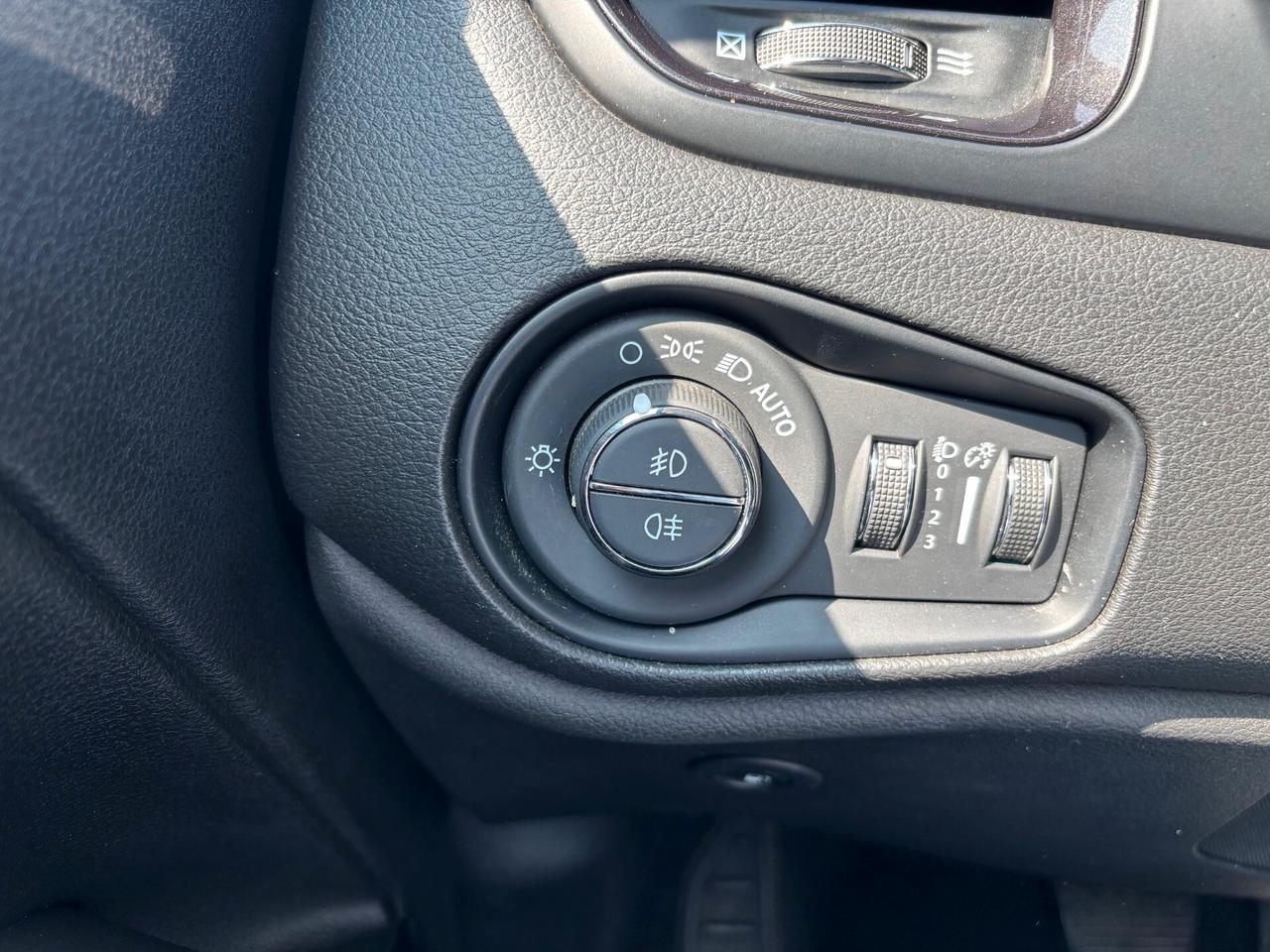 Jeep Renegade 1.3 4Xe GARANTITA 2 LITRI 100KM