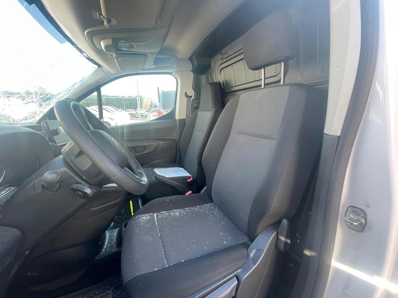 FIAT van DOBLO 1.5 BLUE HDi 100CV ** VEICOLO SINISTRATO MARCIANTE VA IN MOTO***